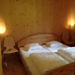 2-zimmer Ferienwohnung,parterre,sitzplatz,garage *