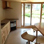 アパート 2-zimmer Ferienwohnung,parterre,sitzplatz,garage アデルボーデン
