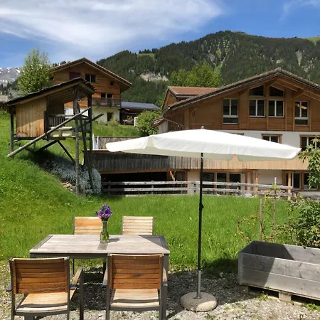 2-zimmer Ferienwohnung,parterre,sitzplatz,garage * Adelboden