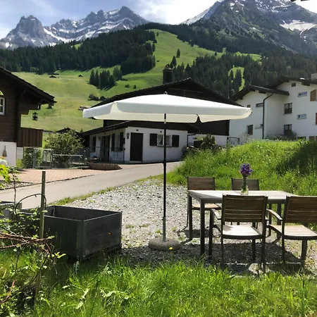 2-zimmer Ferienwohnung,parterre,sitzplatz,garage