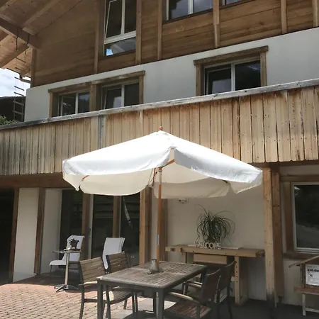 2-zimmer Ferienwohnung,parterre,sitzplatz,garage