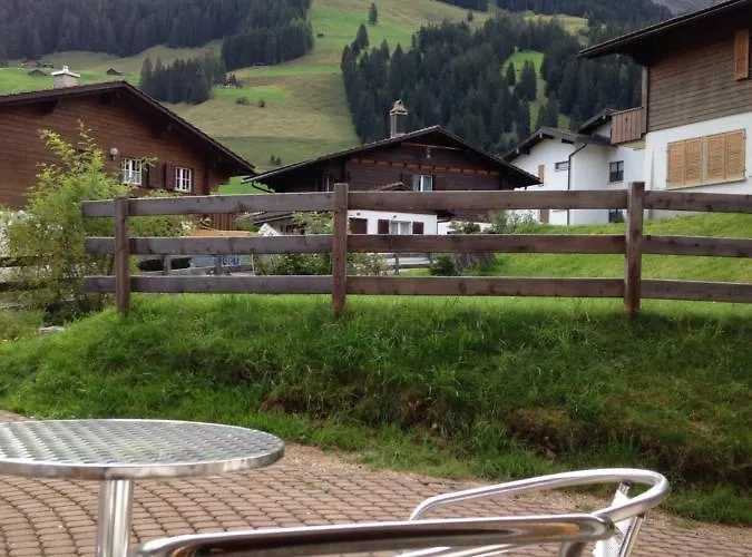 Apartamento 2-zimmer Ferienwohnung,parterre,sitzplatz,garage *