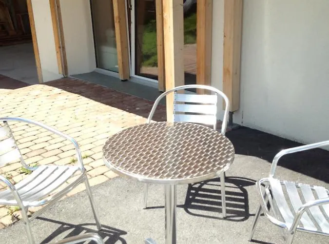 2-zimmer Ferienwohnung,parterre,sitzplatz,garage Apartman Adelboden